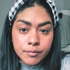 Meet your Posher, Kendra